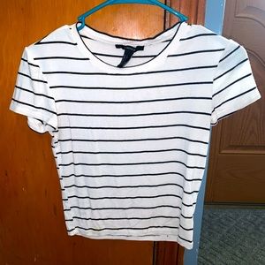 Short sleeve crop top